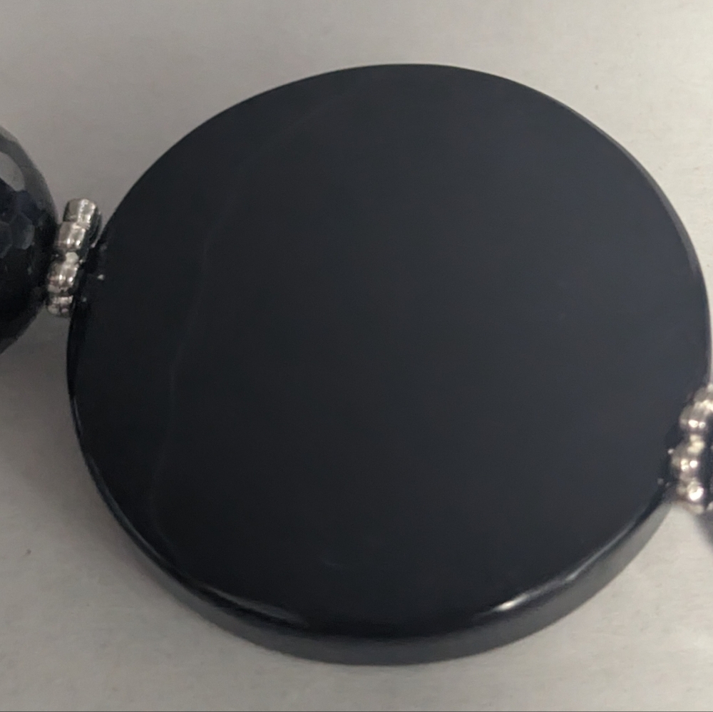 Vintage Elegant Black Natural Stone Necklace - Picture 4 of 4
